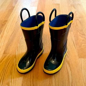 Rain boots toddler size 4